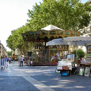 Avec Beaucoup De Charme Appartement Avignon